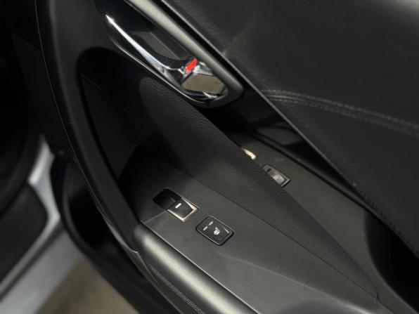 Hyundai Grandeur V с пробегом 2012 года, цена 1 299 000 рублей, 339826 км, седан, Автокод Объявления