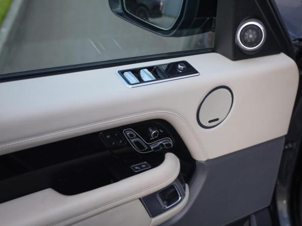 Land Rover Range Rover IV Рестайлинг с пробегом 2018 года, цена 6 224 000 рублей, 139366 км, внедорожник, Автокод Объявления