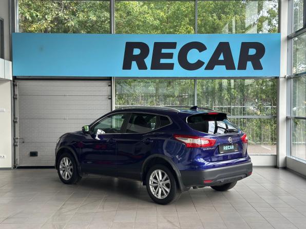 Nissan Qashqai II с пробегом 2017 года, цена 1 820 000 рублей, 93680 км, внедорожник, Автокод Объявления