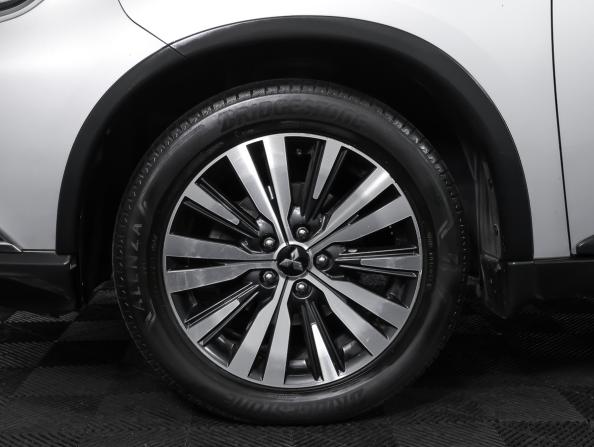Mitsubishi Outlander III Рестайлинг 3 с пробегом 2018 года, цена 2 300 000 рублей, 108591 км, внедорожник, Автокод Объявления