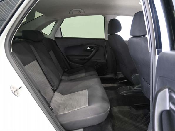 Volkswagen Polo V с пробегом 2013 года, цена 699 900 рублей, 243127 км, седан, Автокод Объявления