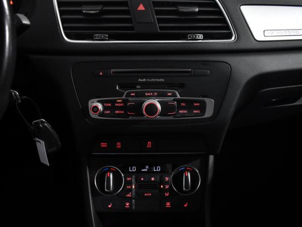 Audi Q3 I (8U) Рестайлинг с пробегом 2015 года, цена 2 349 000 рублей, 53916 км, внедорожник, Автокод Объявления
