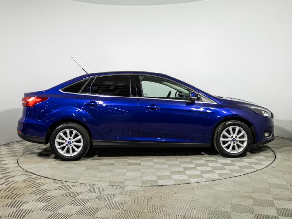 Ford Focus III Рестайлинг с пробегом 2016 года, цена 939 700 рублей, 123677 км, седан, Автокод Объявления