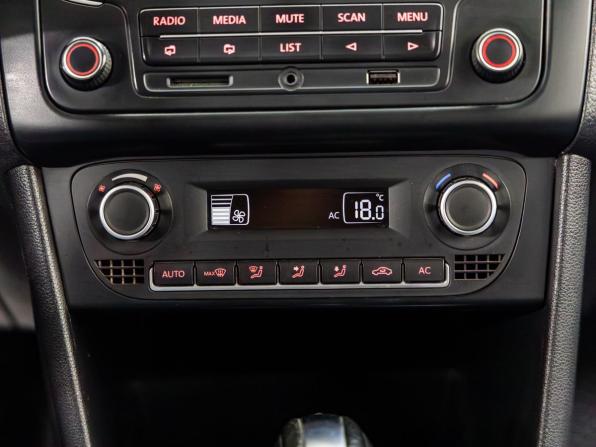 Volkswagen Polo V с пробегом 2013 года, цена 728 000 рублей, 237088 км, седан, Автокод Объявления