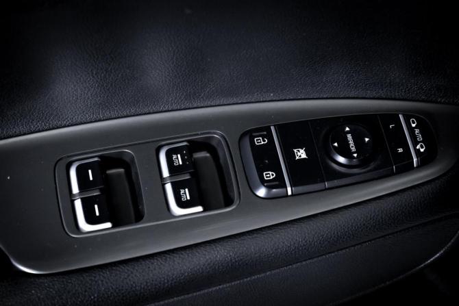 Kia Optima IV Рестайлинг с пробегом 2019 года, цена 1 349 000 рублей, 194979 км, седан, Автокод Объявления