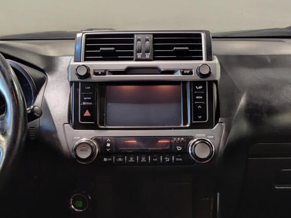 Toyota Land Cruiser Prado 150 Series Рестайлинг 1 с пробегом 2015 года, цена 3 465 000 рублей, 223531 км, внедорожник, Автокод Объявления