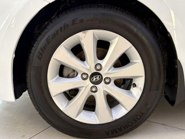 Hyundai Solaris I Рестайлинг с пробегом 2016 года, цена 1 275 000 рублей, 122100 км, седан, Автокод Объявления
