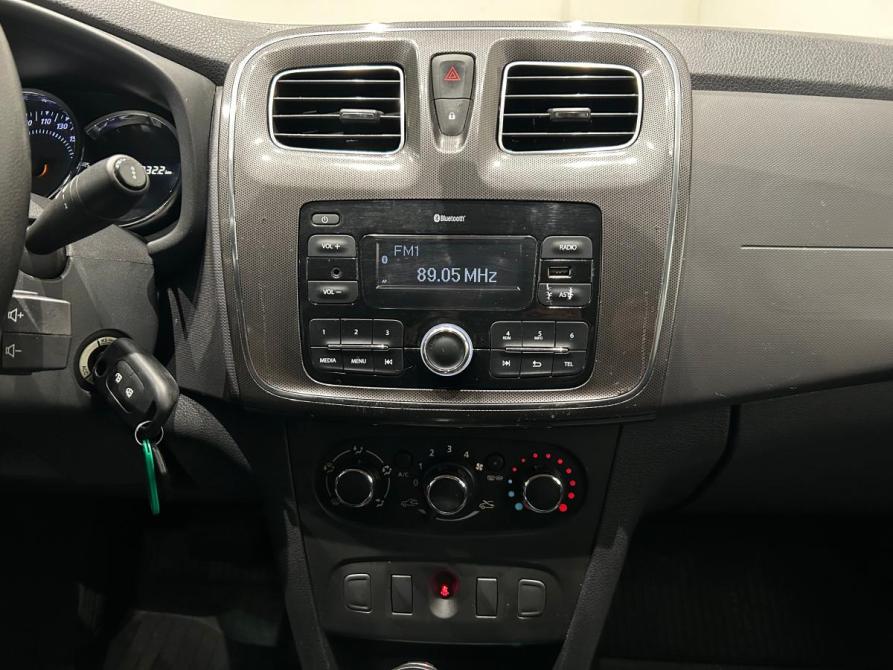 Renault Logan II Рестайлинг Санкт-Петербург  - изображение 13