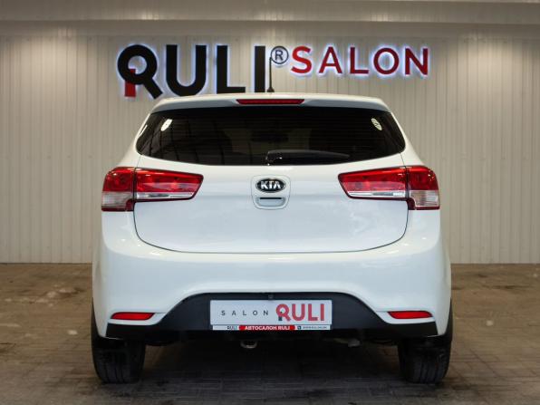 Kia Rio III Рестайлинг с пробегом 2016 года, цена 1 190 000 рублей, 137836 км, хэтчбек, Автокод Объявления