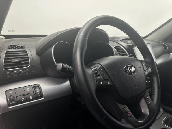 Kia Sorento II Рестайлинг с пробегом 2014 года, цена 1 517 000 рублей, 179240 км, внедорожник, Автокод Объявления