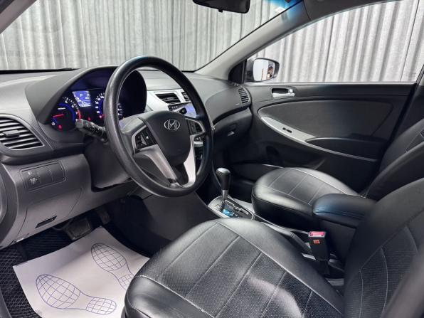 Hyundai Solaris I с пробегом 2012 года, цена 970 000 рублей, 123868 км, седан, Автокод Объявления