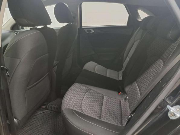 Kia Ceed III с пробегом 2018 года, цена 1 599 000 рублей, 113276 км, хэтчбек, Автокод Объявления