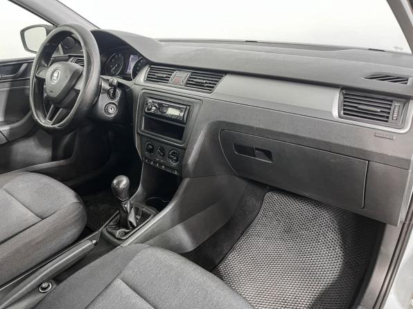 Skoda Rapid I с пробегом 2015 года, цена 902 000 рублей, 123000 км, лифтбек, Автокод Объявления