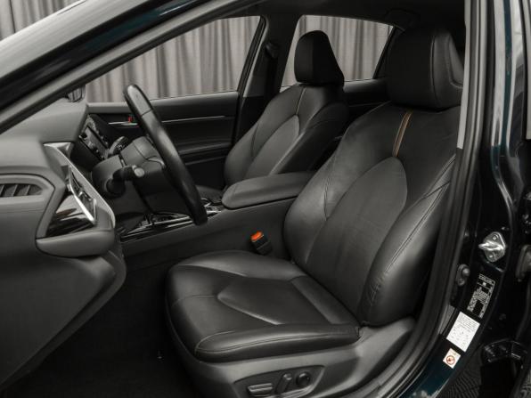 Toyota Camry VIII (XV70) с пробегом 2018 года, цена 2 120 000 рублей, 163899 км, седан, Автокод Объявления