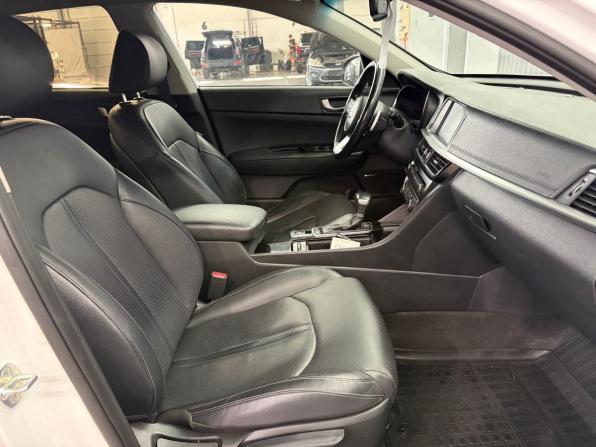 Kia Optima IV Рестайлинг с пробегом 2019 года, цена 1 997 000 рублей, 92400 км, седан, Автокод Объявления