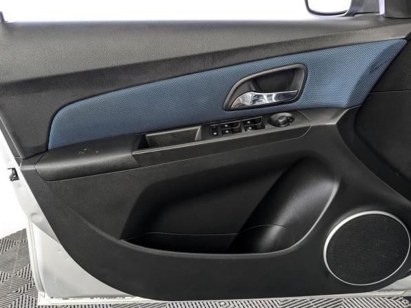 Chevrolet Cruze I Рестайлинг с пробегом 2015 года, цена 820 000 рублей, 156678 км, хэтчбек, Автокод Объявления