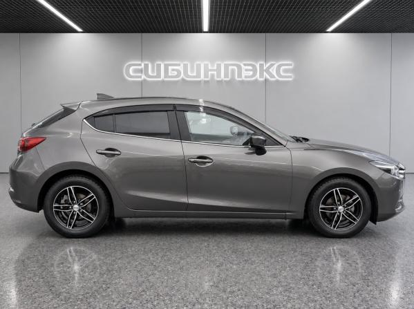 Mazda Axela III Рестайлинг с пробегом 2018 года, цена 1 399 000 рублей, 101994 км, хэтчбек, Автокод Объявления