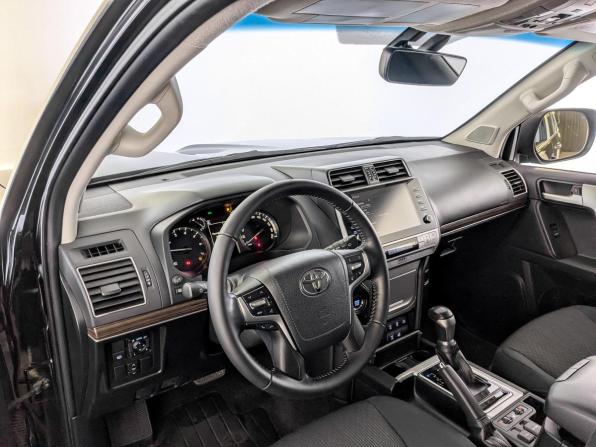 Toyota Land Cruiser Prado 150 Series Рестайлинг 3 с пробегом 2021 года, цена 5 630 000 рублей, 108602 км, внедорожник, Автокод Объявления
