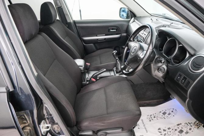 Suzuki Escudo III с пробегом 2008 года, цена 899 000 рублей, 152339 км, внедорожник, Автокод Объявления
