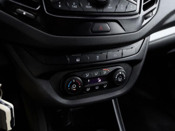 Lada (ВАЗ) Vesta I с пробегом 2019 года, цена 989 000 рублей, 140244 км, универсал, Автокод Объявления
