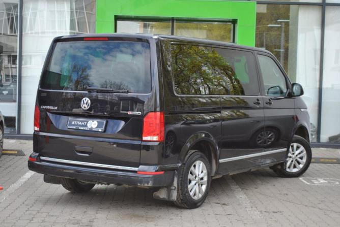 Volkswagen Caravelle T6 Рестайлинг с пробегом 2021 года, цена 4 750 000 рублей, 127000 км, минивэн, Автокод Объявления