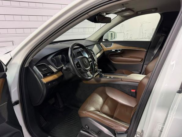 Volvo XC90 II с пробегом 2017 года, цена 2 990 000 рублей, 207000 км, внедорожник, Автокод Объявления