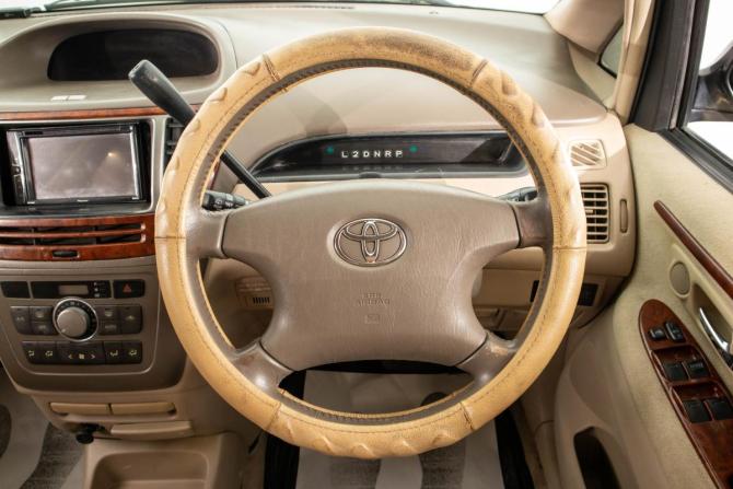 Toyota Nadia с пробегом 2001 года, цена 649 000 рублей, 266000 км, компактвэн, Автокод Объявления