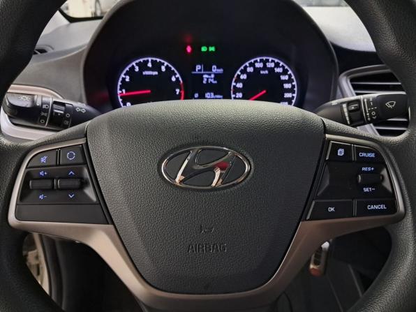 Hyundai Solaris II с пробегом 2019 года, цена 1 330 000 рублей, 118400 км, седан, Автокод Объявления