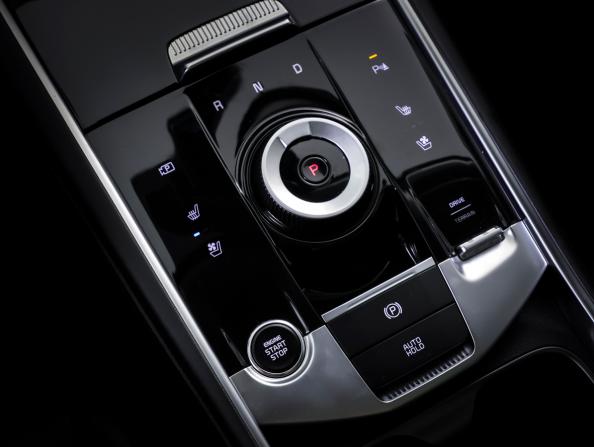Kia Sportage V с пробегом 2025 года, цена 3 890 000 рублей, 42759 км, внедорожник, Автокод Объявления