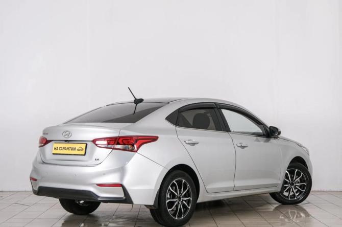 Hyundai Solaris II с пробегом 2018 года, цена 1 259 000 рублей, 170473 км, седан, Автокод Объявления