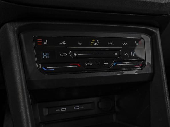 Volkswagen Tiguan II Рестайлинг с пробегом 2021 года, цена 2 374 000 рублей, 109571 км, внедорожник, Автокод Объявления