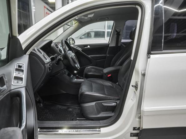 Volkswagen Tiguan I с пробегом 2010 года, цена 999 000 рублей, 263761 км, внедорожник, Автокод Объявления