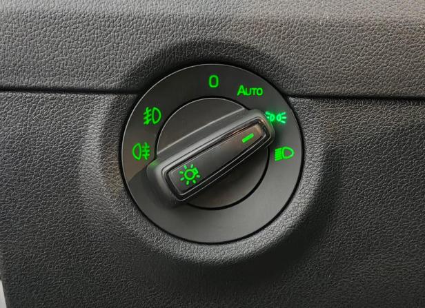 Skoda Octavia III (A7) Рестайлинг с пробегом 2018 года, цена 2 245 000 рублей, 83123 км, лифтбек, Автокод Объявления