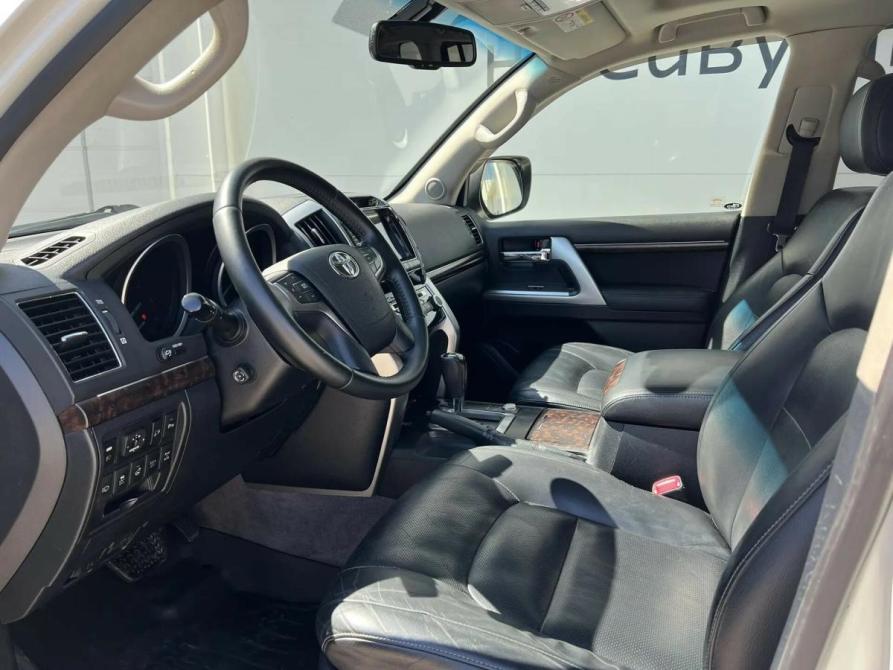 Toyota Land Cruiser 200 Series Рестайлинг 1 Санкт-Петербург  - изображение 14