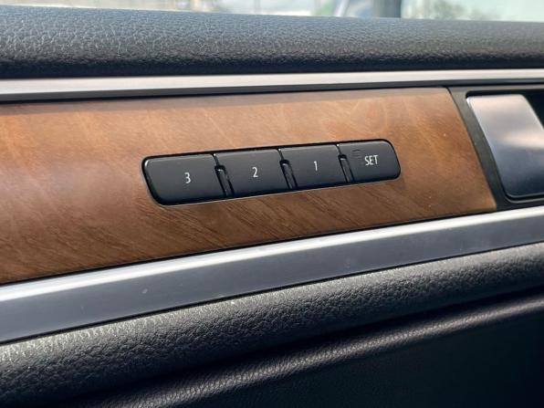 Volkswagen Touareg II с пробегом 2014 года, цена 2 399 000 рублей, 220900 км, внедорожник, Автокод Объявления