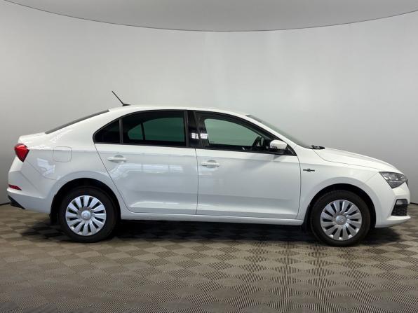 Skoda Rapid II с пробегом 2020 года, цена 1 650 000 рублей, 76322 км, лифтбек, Автокод Объявления