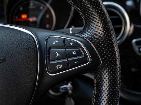 Mercedes-Benz V-Класс III (W447) Рестайлинг с пробегом 2019 года, цена 4 749 000 рублей, 142803 км, минивэн, Автокод Объявления