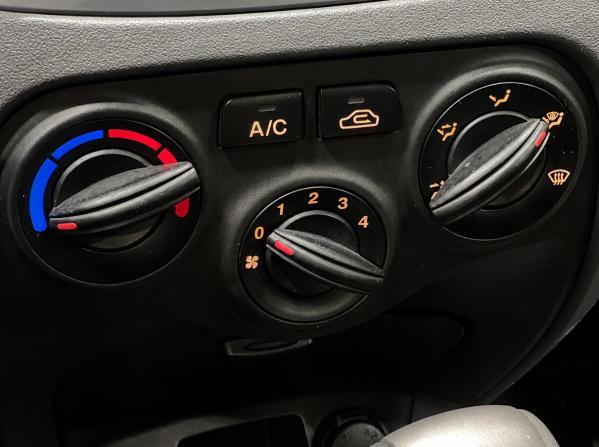 Kia Rio II с пробегом 2009 года, цена 590 000 рублей, 170022 км, хэтчбек, Автокод Объявления