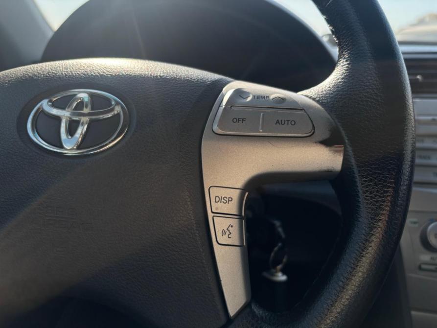 Toyota Camry VI (XV40) Рестайлинг Набережные Челны  - изображение 16