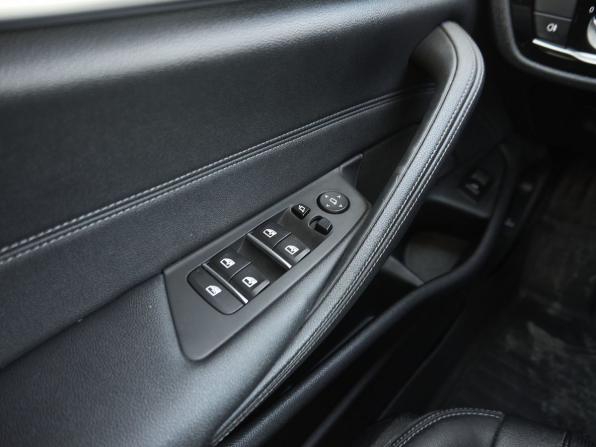 BMW 5 серии VII (G30/G31/G38) Рестайлинг с пробегом 2021 года, цена 4 150 000 рублей, 108680 км, седан, Автокод Объявления