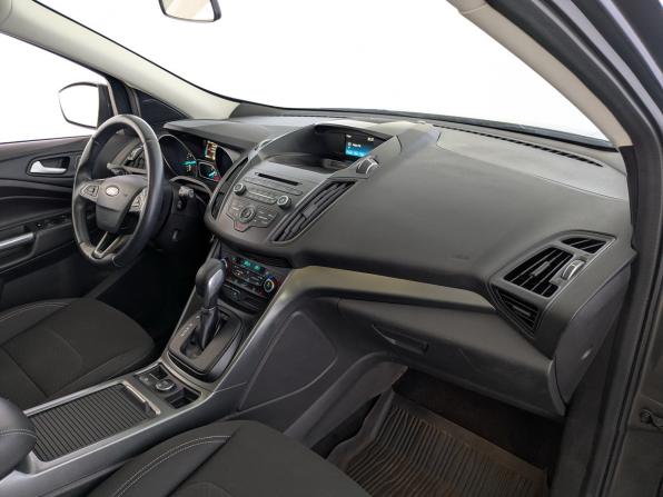 Ford Kuga II Рестайлинг с пробегом 2018 года, цена 1 750 000 рублей, 99314 км, внедорожник, Автокод Объявления