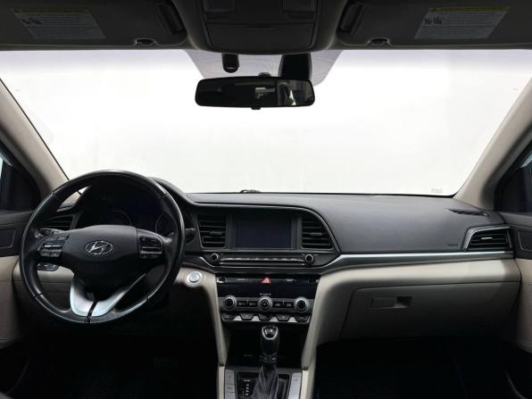 Hyundai Elantra VI (AD) Рестайлинг с пробегом 2018 года, цена 1 399 900 рублей, 50000 км, седан, Автокод Объявления