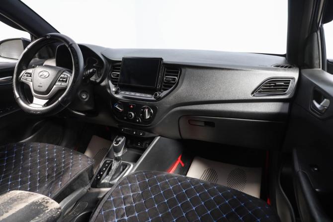 Hyundai Solaris II с пробегом 2020 года, цена 1 299 000 рублей, 348467 км, седан, Автокод Объявления
