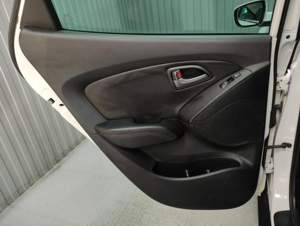 Hyundai ix35 I Рестайлинг с пробегом 2014 года, цена 1 320 000 рублей, 237700 км, внедорожник, Автокод Объявления