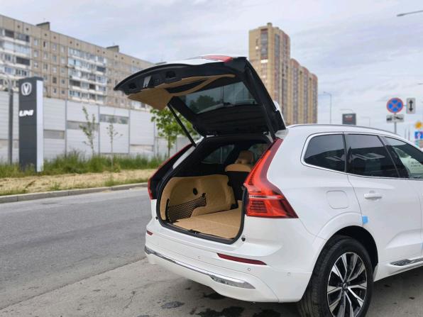 Volvo XC60 II Рестайлинг с пробегом 2024 года, цена 6 630 000 рублей, 30990 км, внедорожник, Автокод Объявления