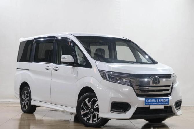 Honda Stepwgn V Рестайлинг с пробегом 2017 года, цена 2 399 000 рублей, 88000 км, минивэн, Автокод Объявления