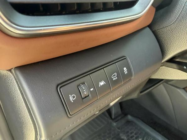 Hyundai Santa Fe IV Рестайлинг с пробегом 2021 года, цена 3 399 000 рублей, 110800 км, внедорожник, Автокод Объявления