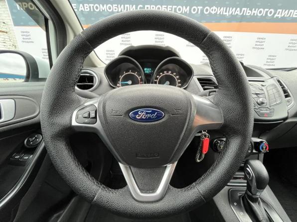 Ford Fiesta Mk6 Рестайлинг с пробегом 2016 года, цена 860 000 рублей, 100874 км, седан, Автокод Объявления