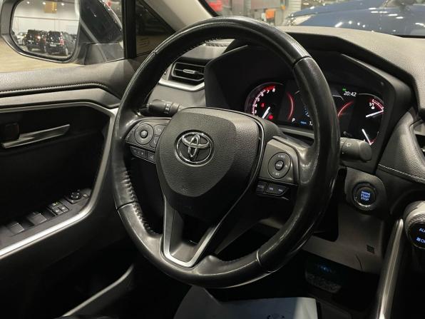 Toyota RAV4 V (XA50) с пробегом 2022 года, цена 3 630 000 рублей, 48800 км, внедорожник, Автокод Объявления