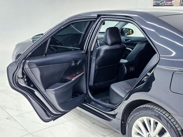 Toyota Camry VII (XV50) Рестайлинг с пробегом 2015 года, цена 2 200 000 рублей, 117988 км, седан, Автокод Объявления